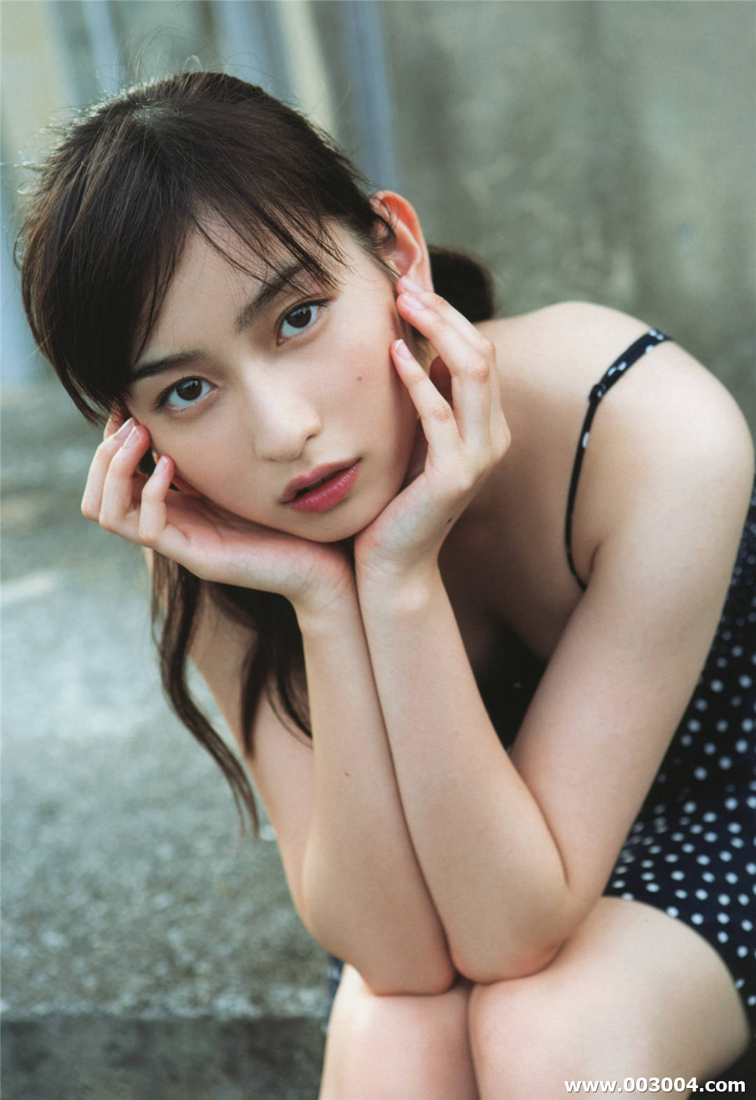 17岁初绽放 | 植村朱莉写真集《AKARI》