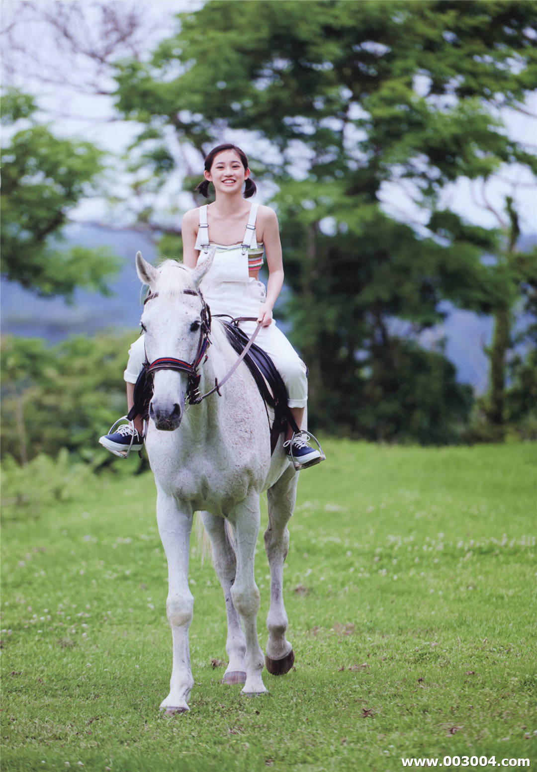 奇迹女孩 | 佐佐木莉佳子写真集《 RIKAKO 》高清全本