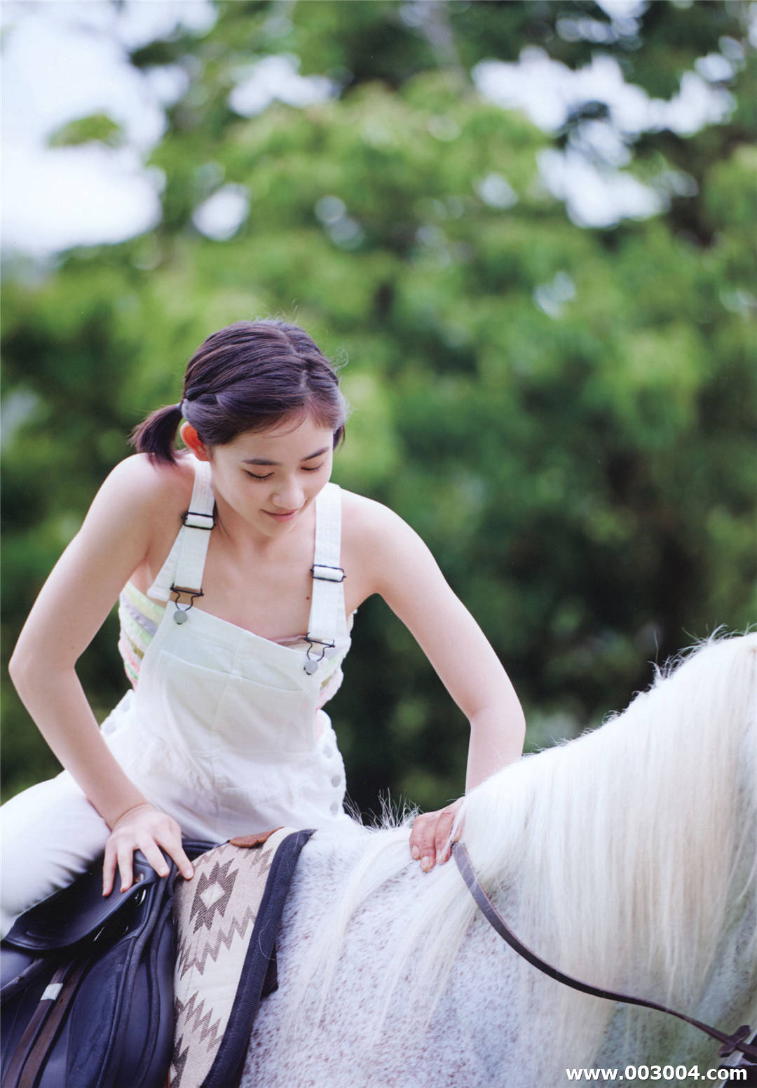 奇迹女孩 | 佐佐木莉佳子写真集《 RIKAKO 》高清全本