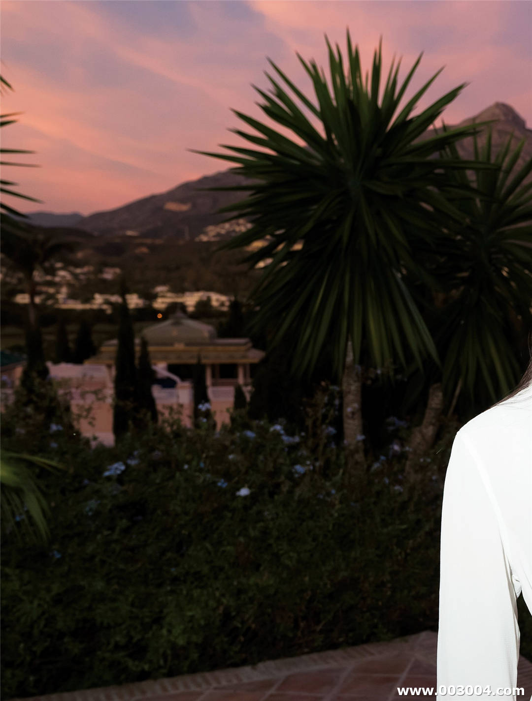 高衩天使水蛇腰 | 川崎绫引退写真集《ジャパニーズ グラビア》