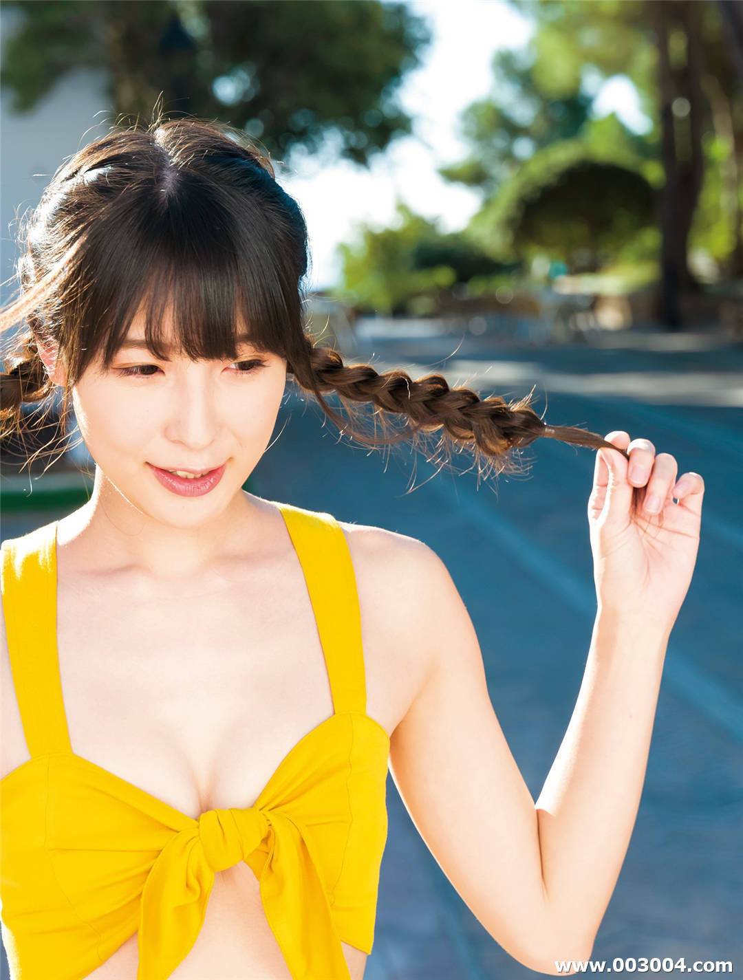 高衩天使水蛇腰 | 川崎绫引退写真集《ジャパニーズ グラビア》