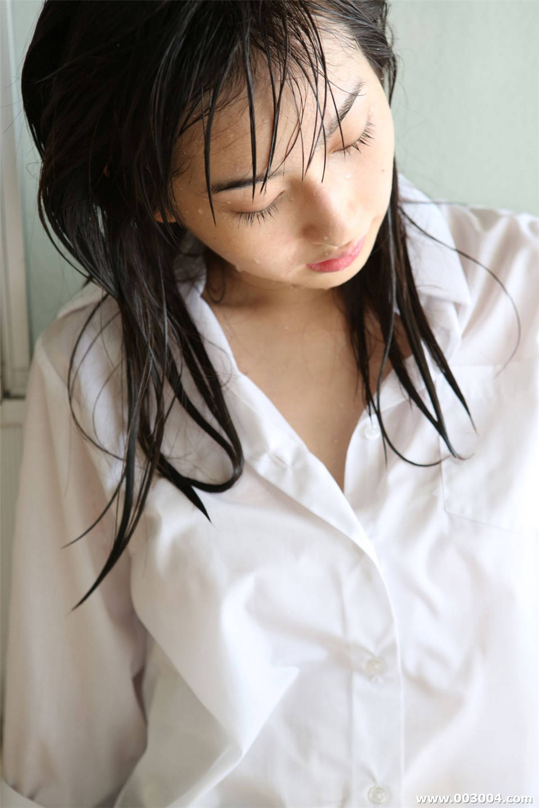 植村朱莉写真集《Hello!Project Digital Books Vol.143》高清全本