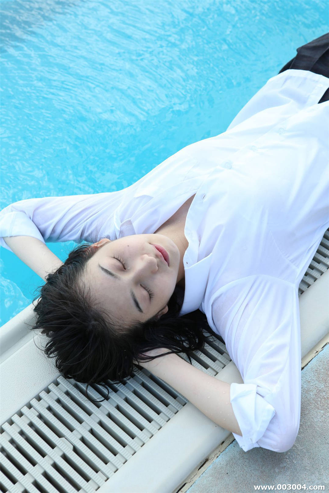 植村朱莉写真集《Hello!Project Digital Books Vol.143》高清全本