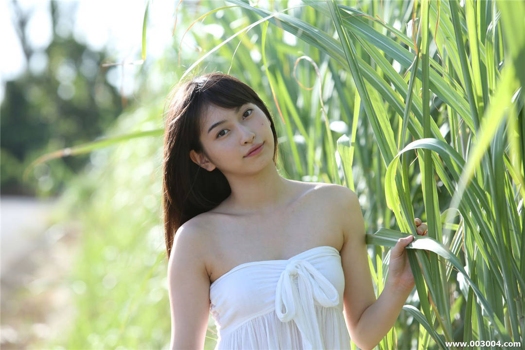 植村朱莉写真集《Hello!Project Digital Books Vol.143》高清全本