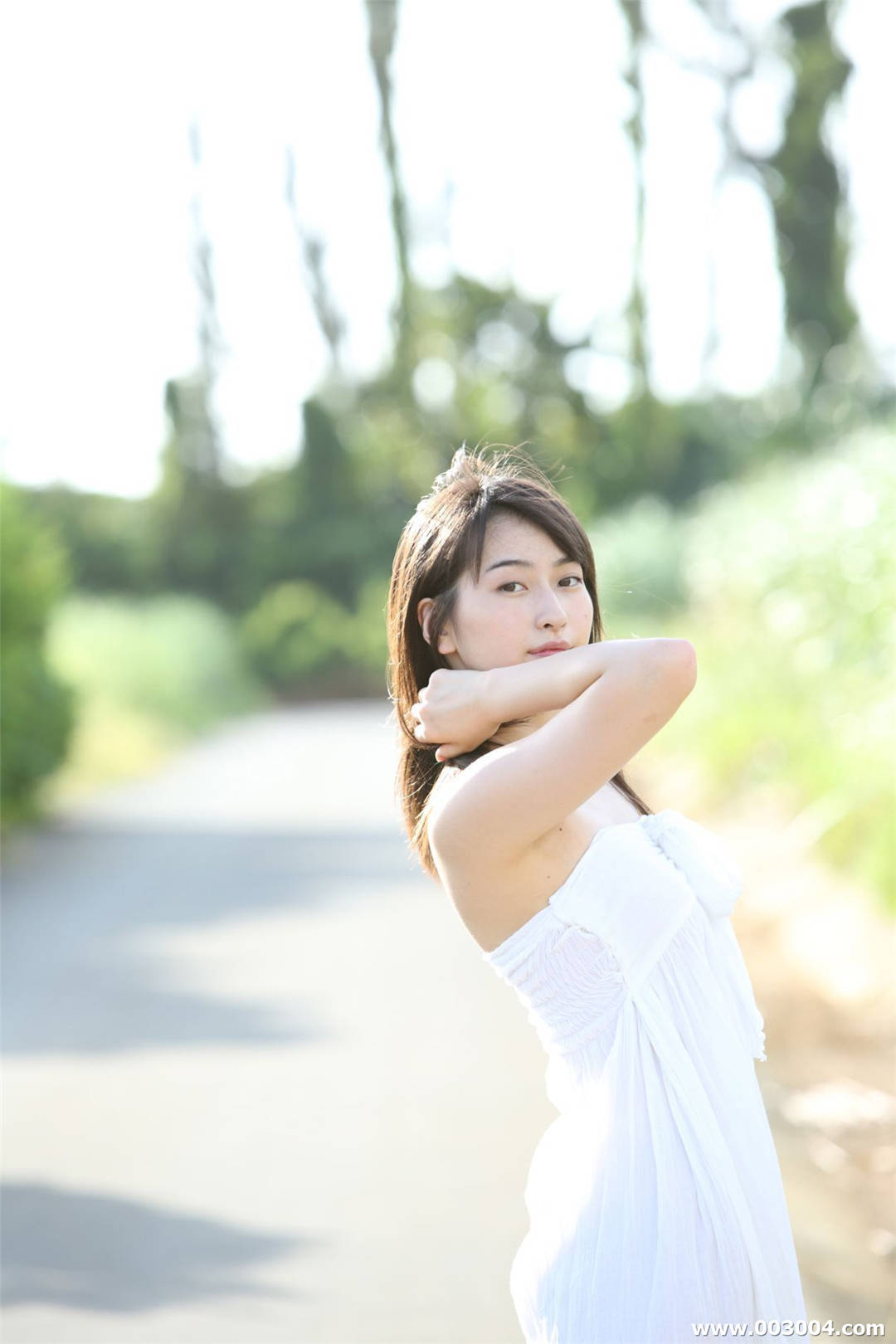 植村朱莉写真集《Hello!Project Digital Books Vol.143》高清全本