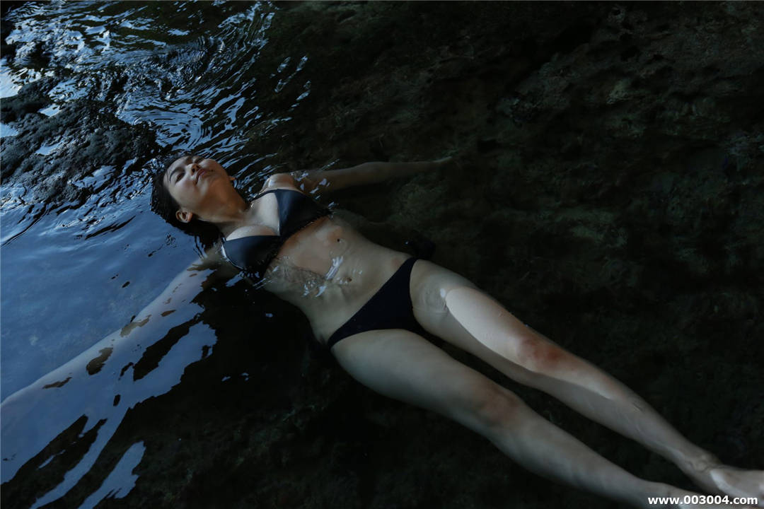 植村朱莉写真集《Hello!Project Digital Books Vol.143》高清全本