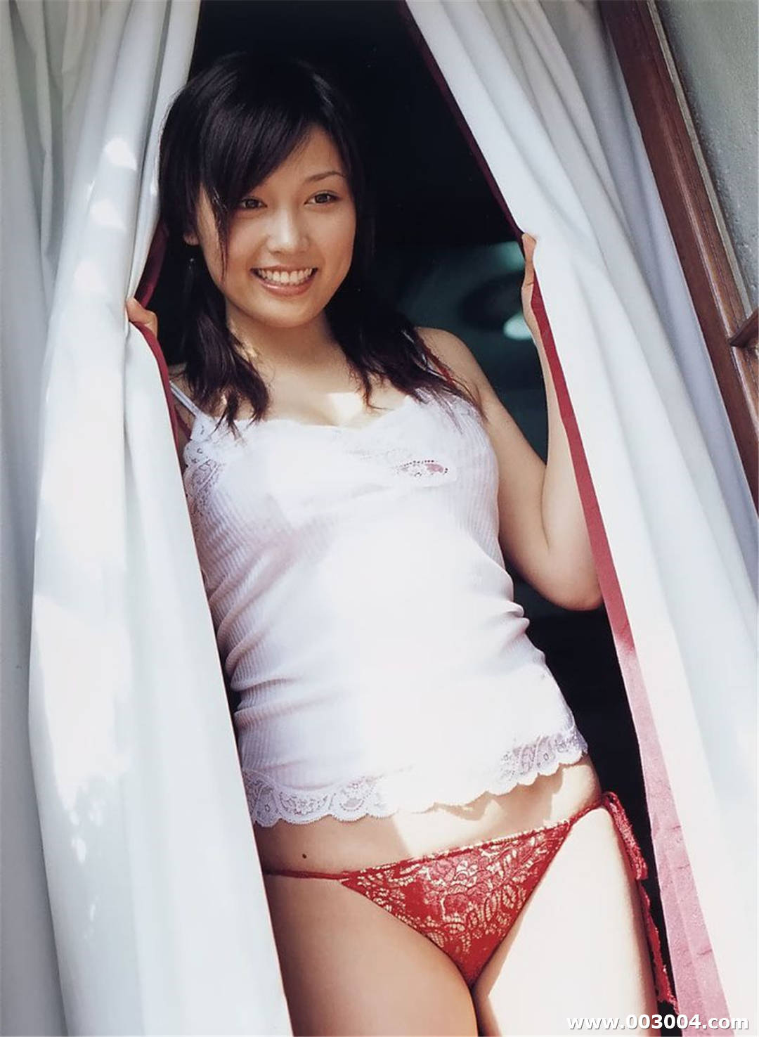 三津谷叶子写真集《On The Way》高清全本