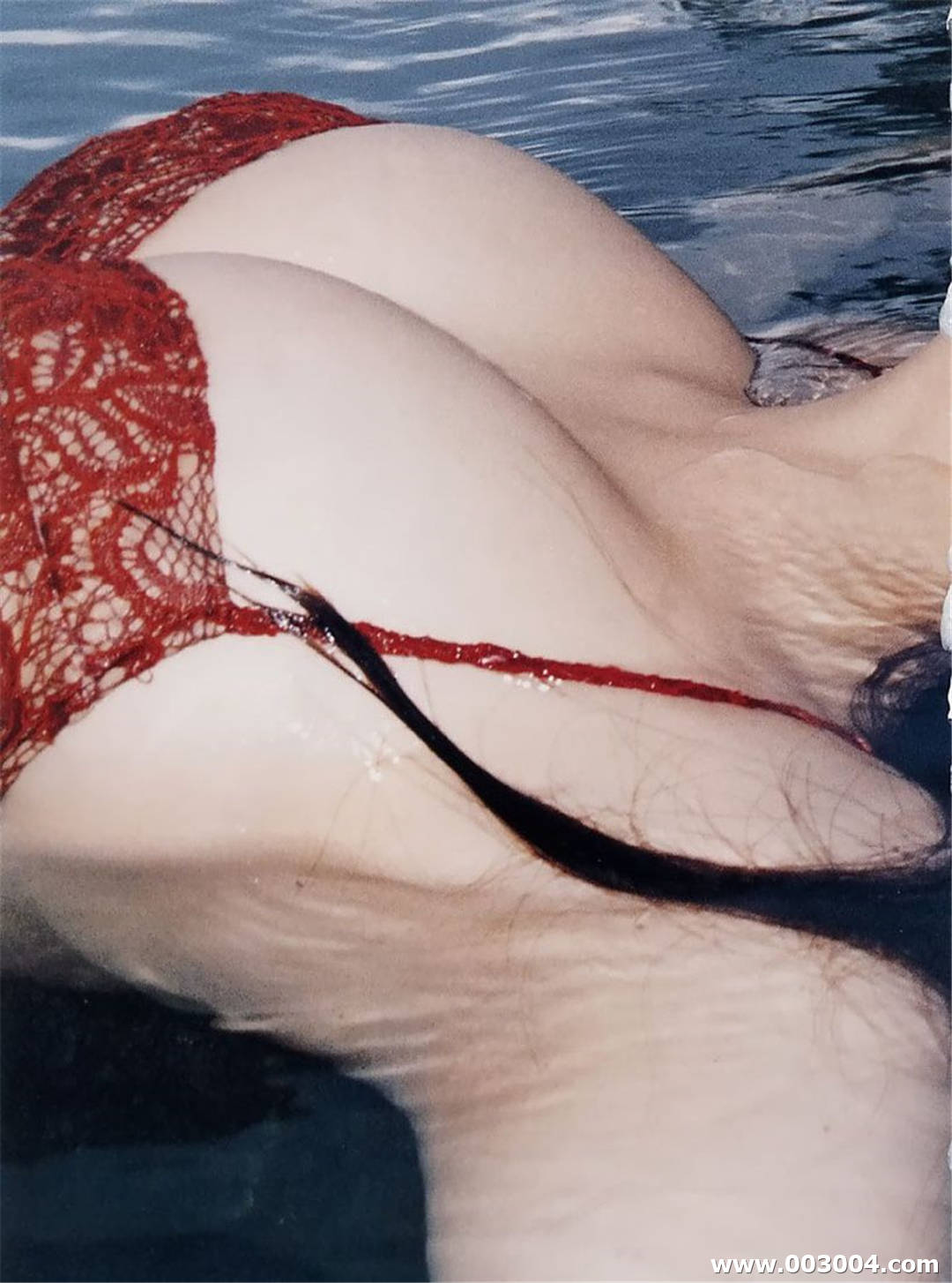 三津谷叶子写真集《On The Way》高清全本