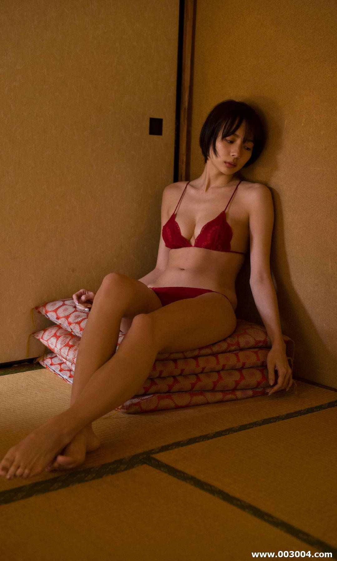 冈田纱佳写真集《桃一色》(有缺页待补)