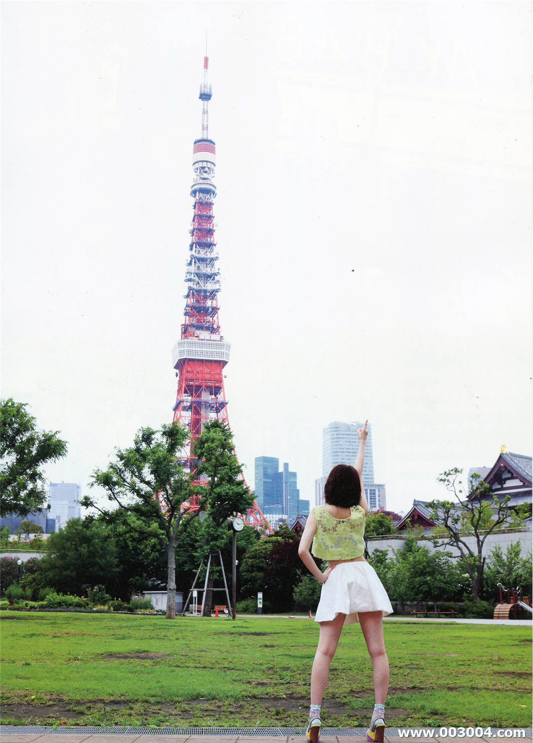 岛崎遥香1st写真集《ぱるる、困る》高清全本