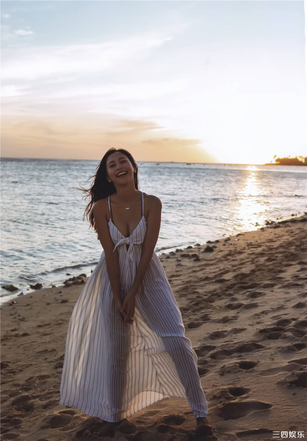 海の女神回归原点 | 佐野雏子写真集《 Hina 》高清全本