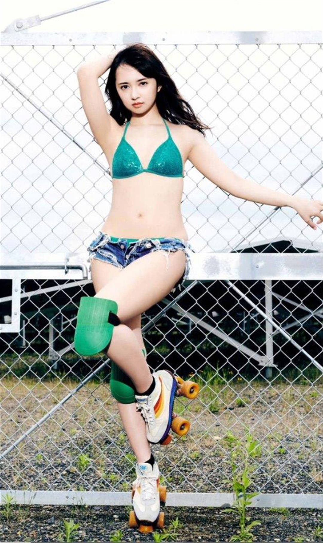 小宫有纱写真集《Solo squadron show!!! ひとり戦隊ショー！！！》高清全本