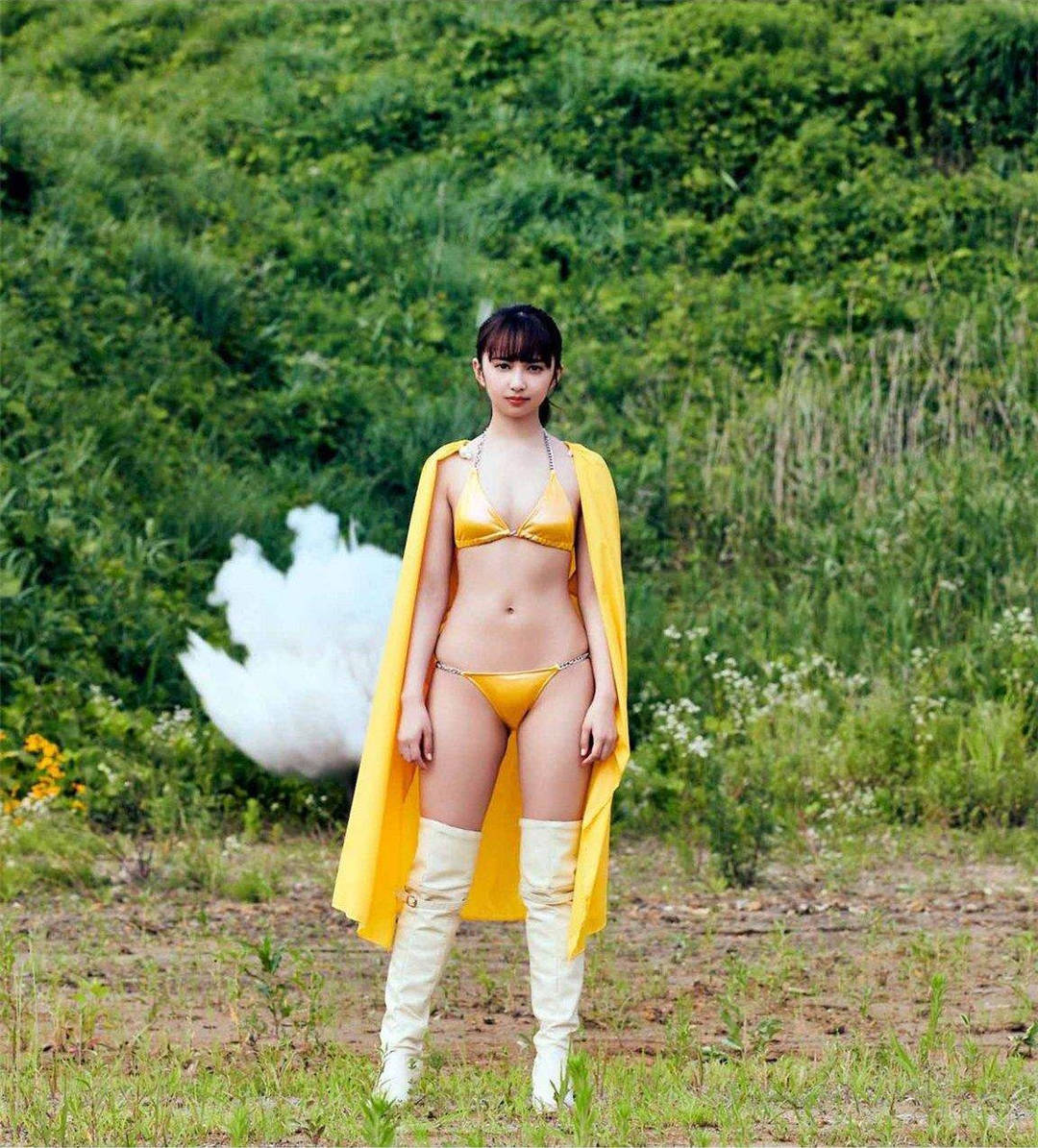 小宫有纱写真集《Solo squadron show!!! ひとり戦隊ショー！！！》高清全本