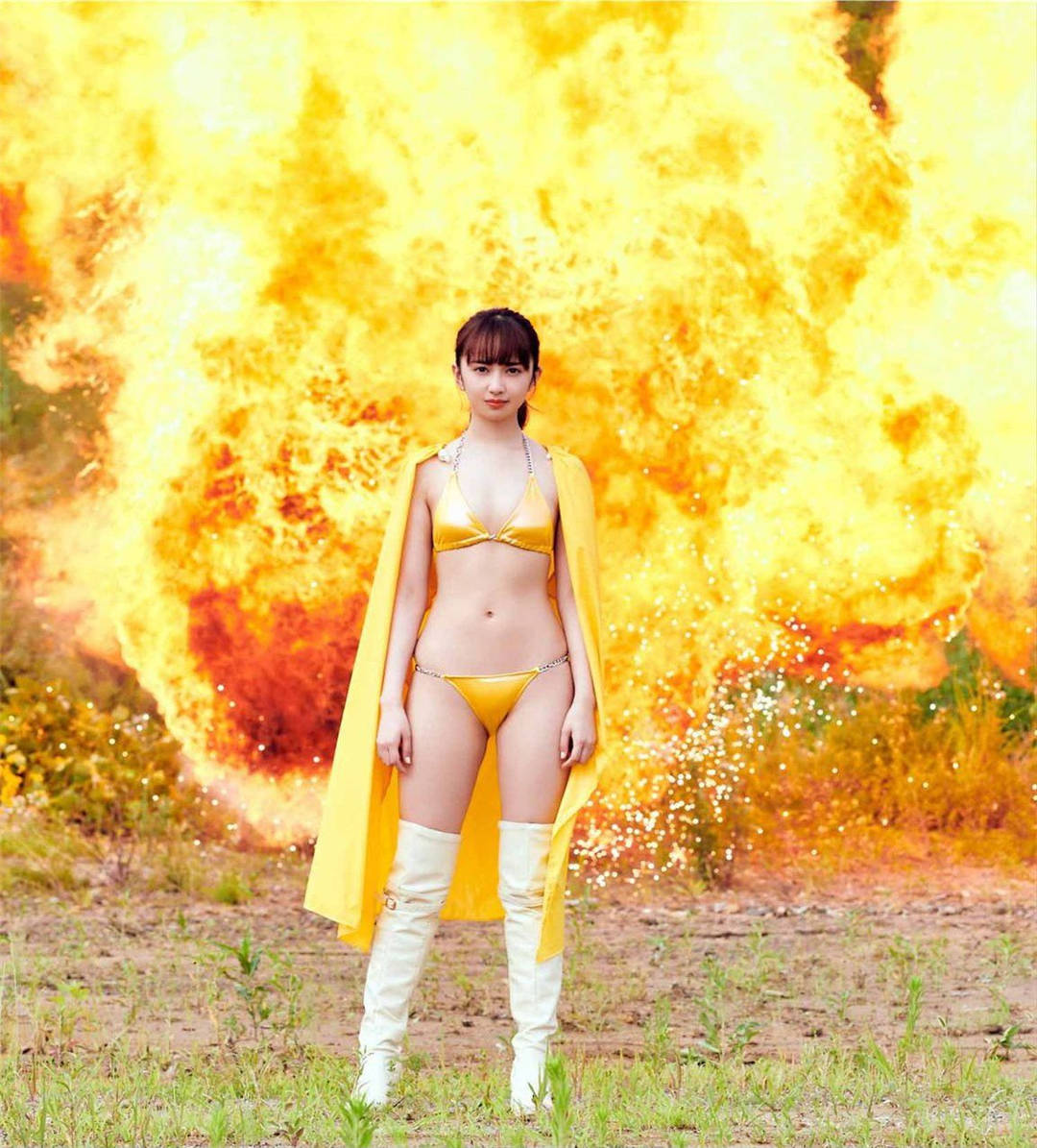 小宫有纱写真集《Solo squadron show!!! ひとり戦隊ショー！！！》高清全本