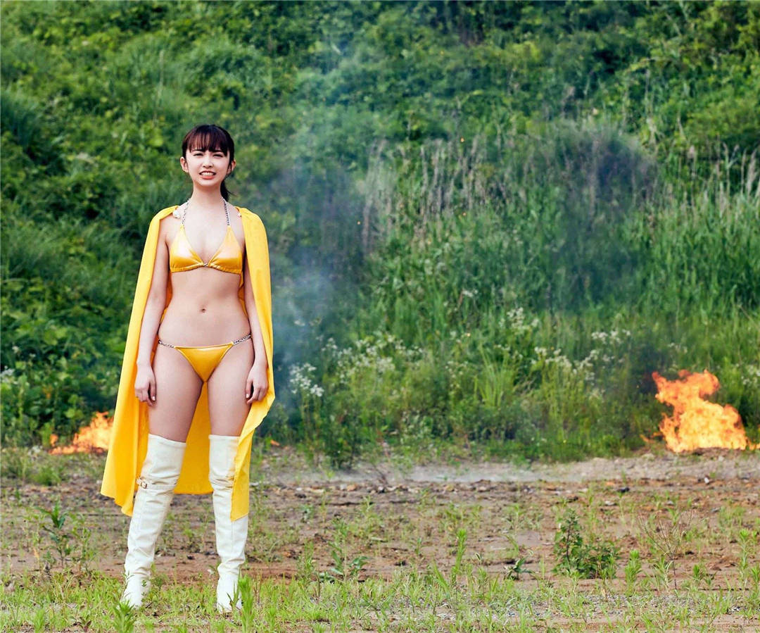 小宫有纱写真集《Solo squadron show!!! ひとり戦隊ショー！！！》高清全本