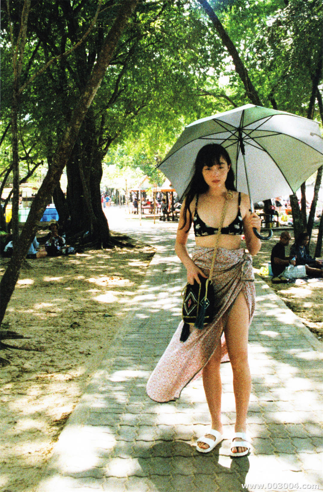 世理奈写真集《夏 写真》高清全本