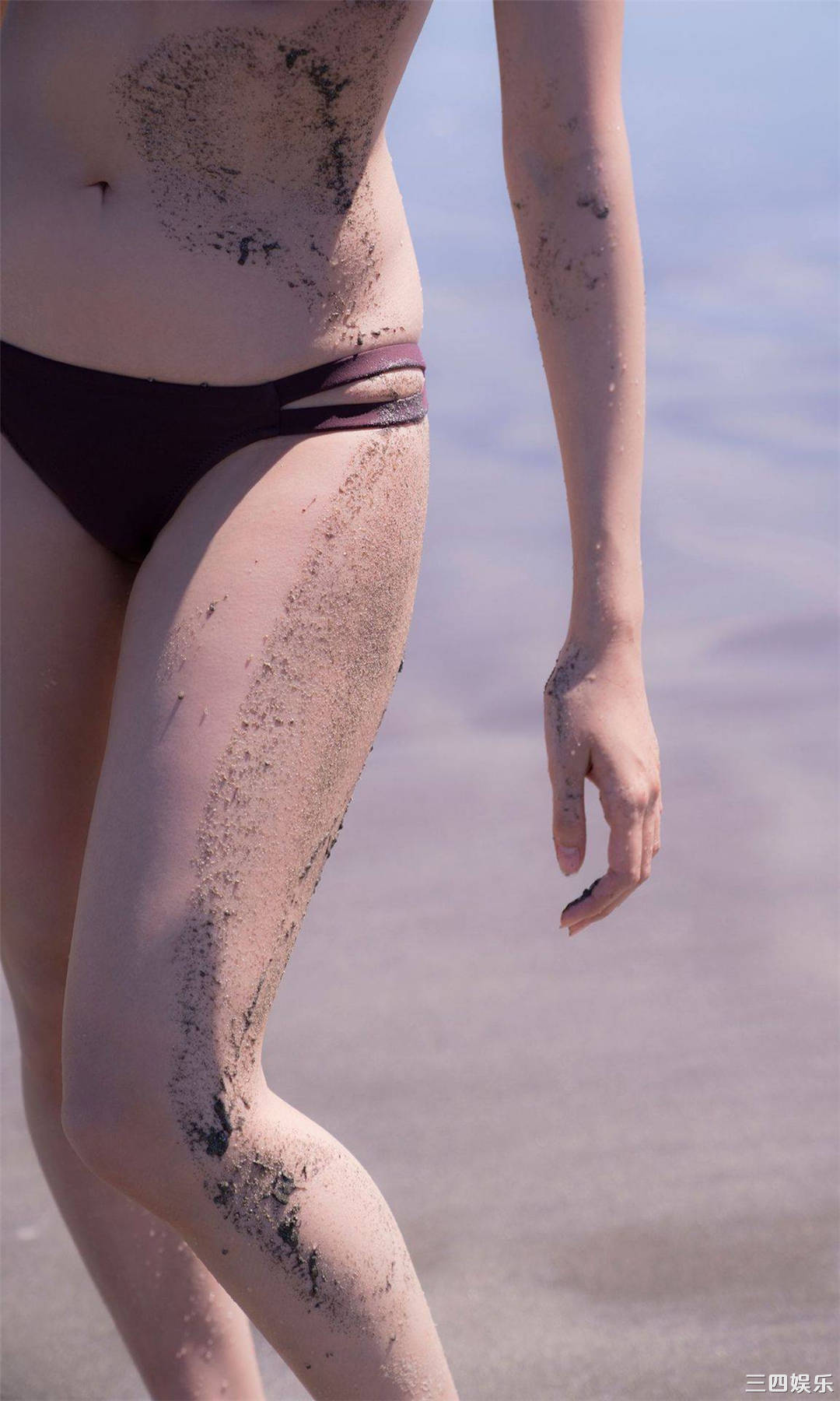 新条由芽写真集《Goodbye over the summer サヨナラは夏の向こう》高清全本