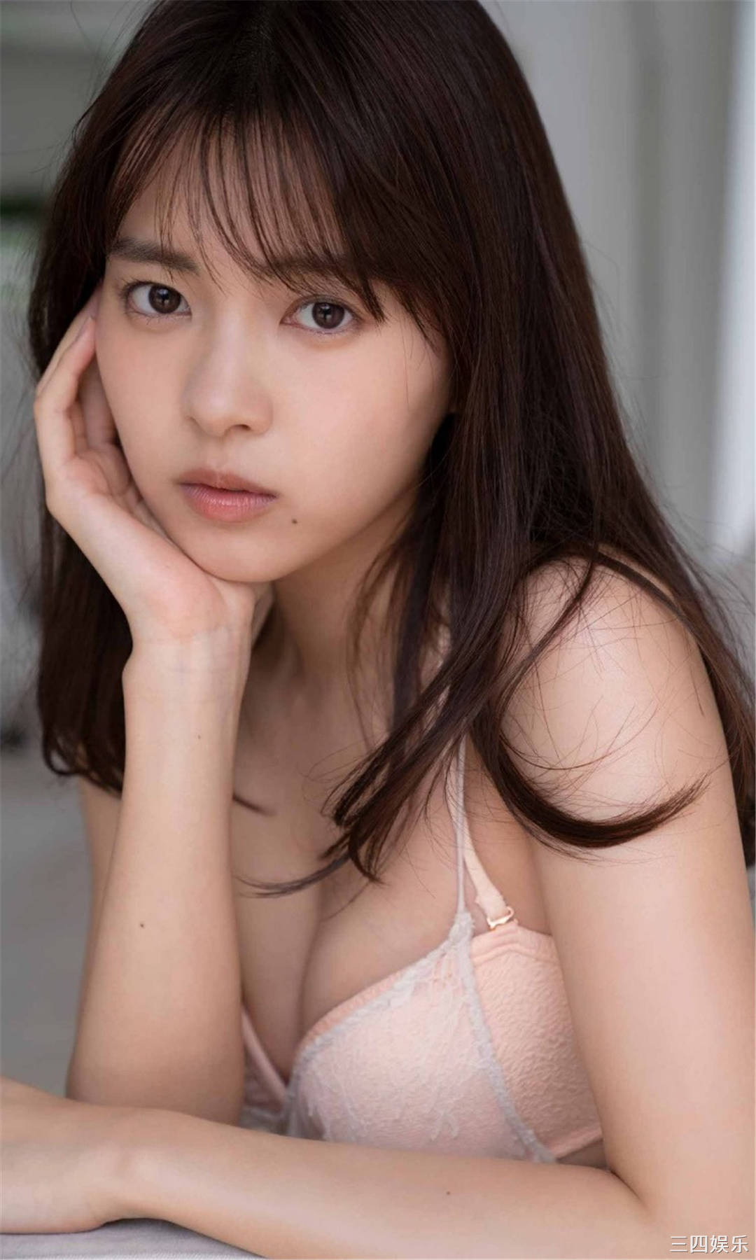 新条由芽写真集《Prism》高清全本