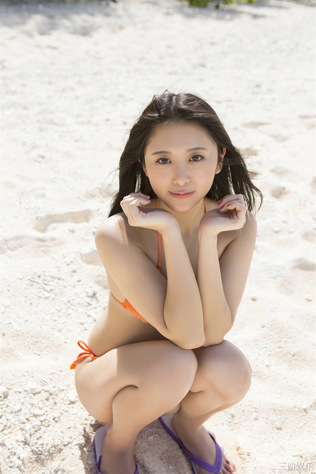 真岛なおみ写真集《美ボディSEXY!! ９頭身ドール系女子!!》高清全本