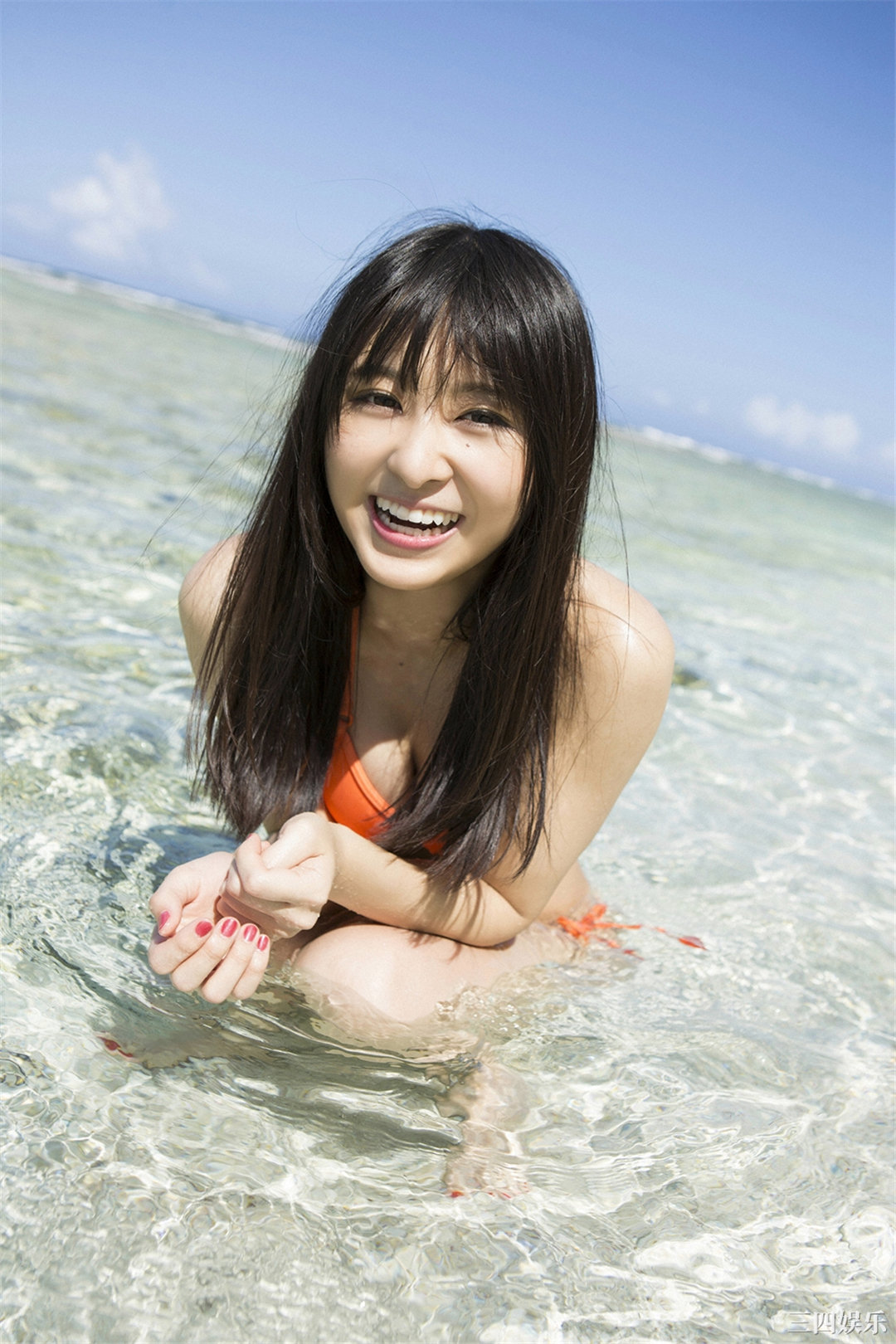 真岛なおみ写真集《美ボディSEXY!! ９頭身ドール系女子!!》高清全本