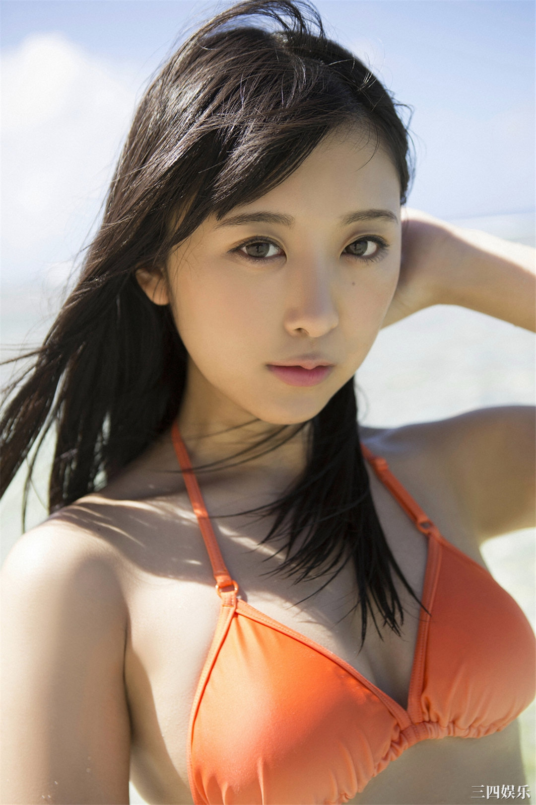 真岛なおみ写真集《美ボディSEXY!! ９頭身ドール系女子!!》高清全本