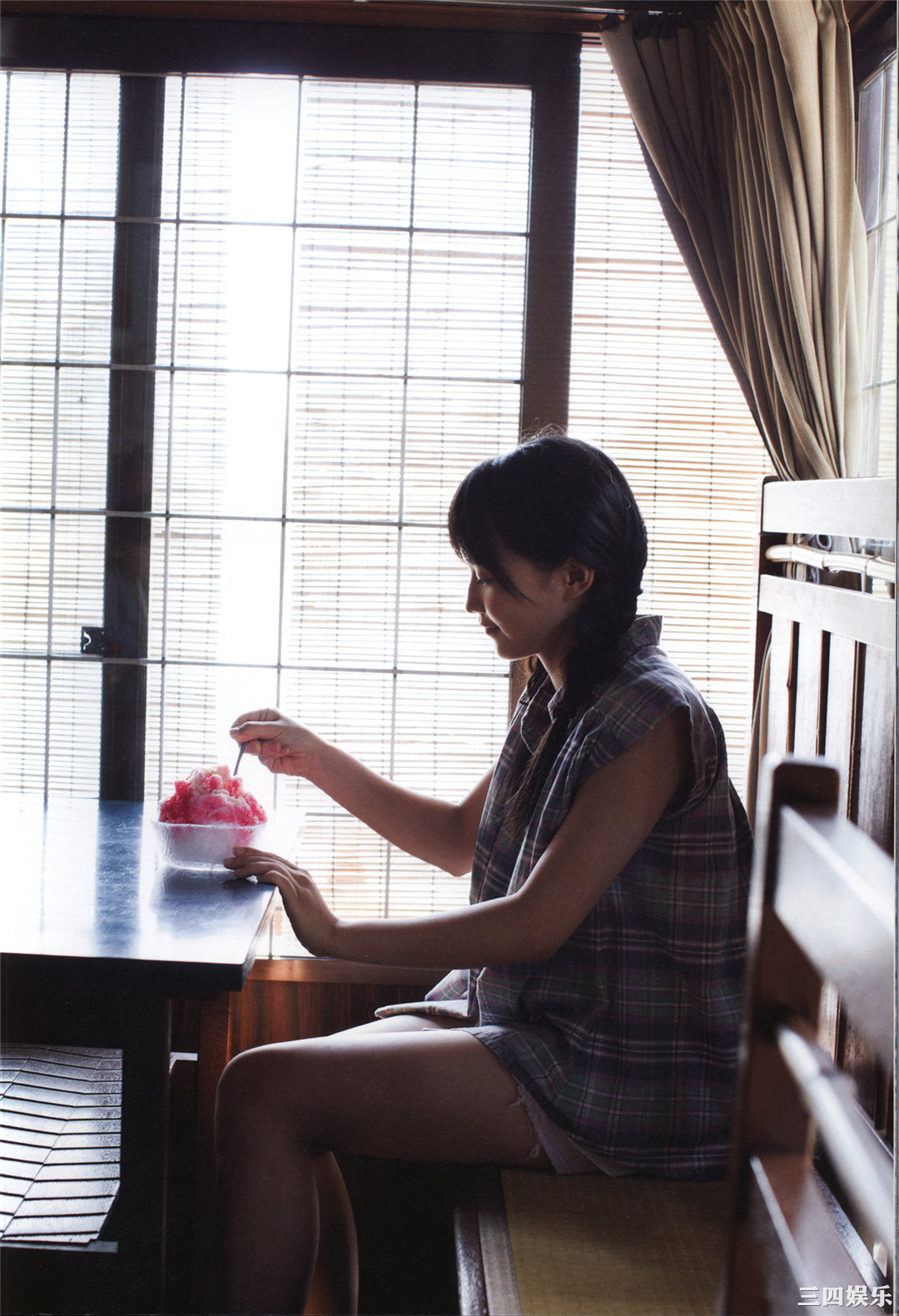 鞘师里保3rd写真集《太陽》高清全本