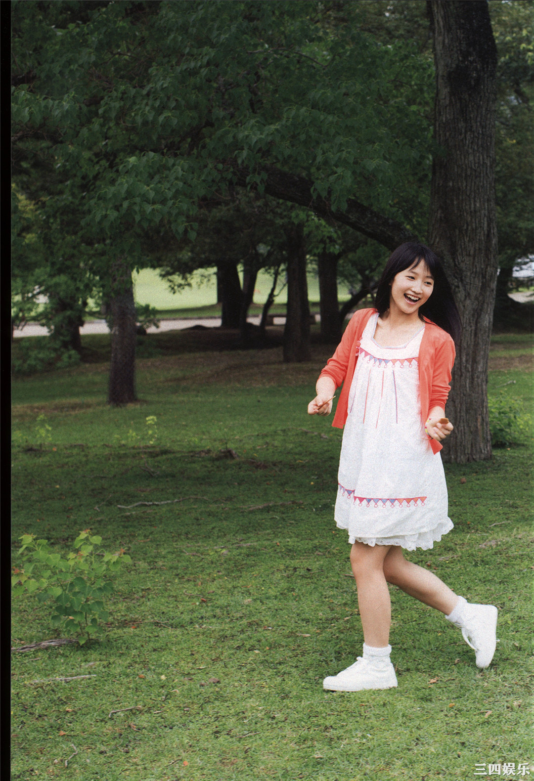 鞘师里保3rd写真集《太陽》高清全本