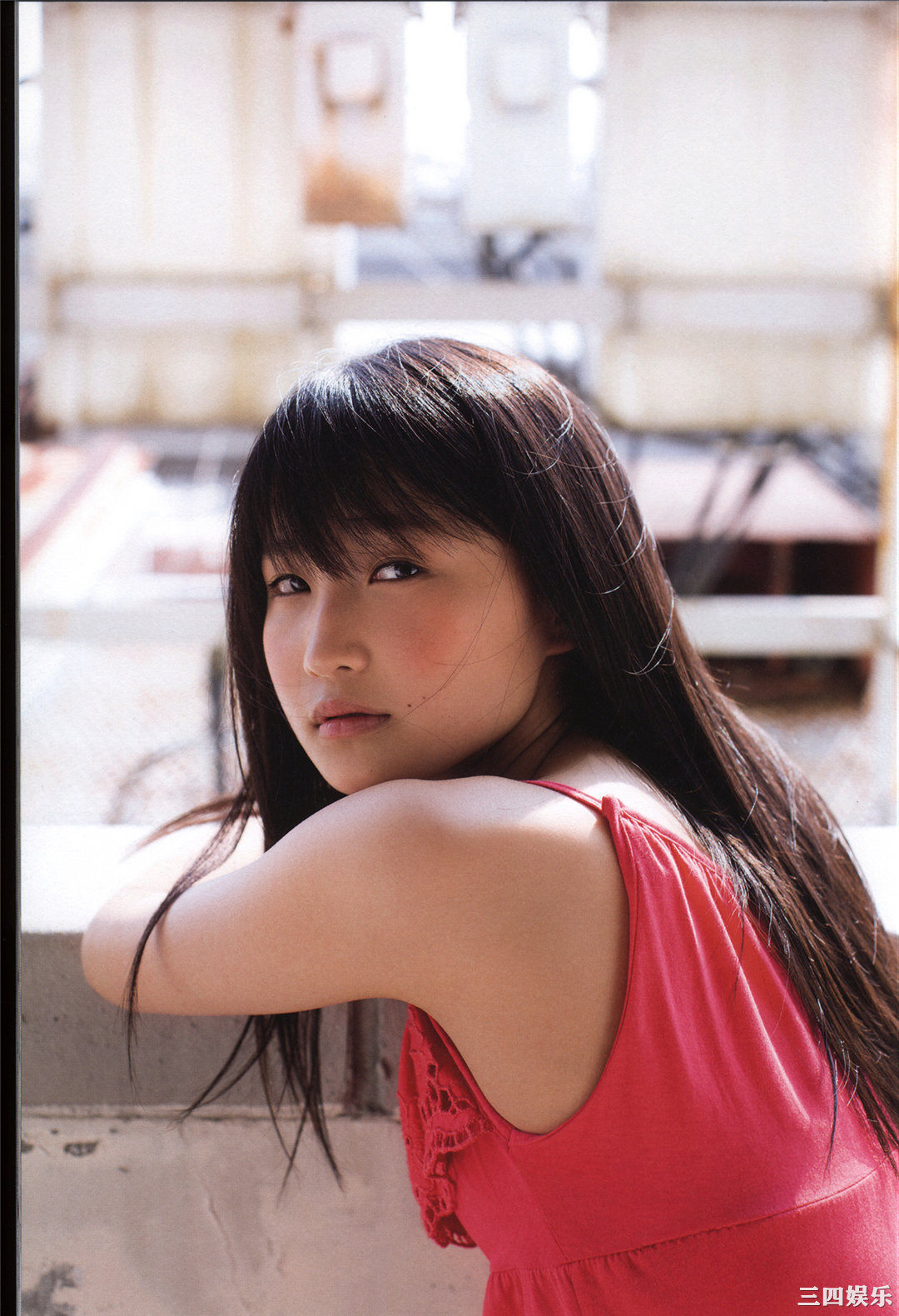 鞘师里保3rd写真集《太陽》高清全本