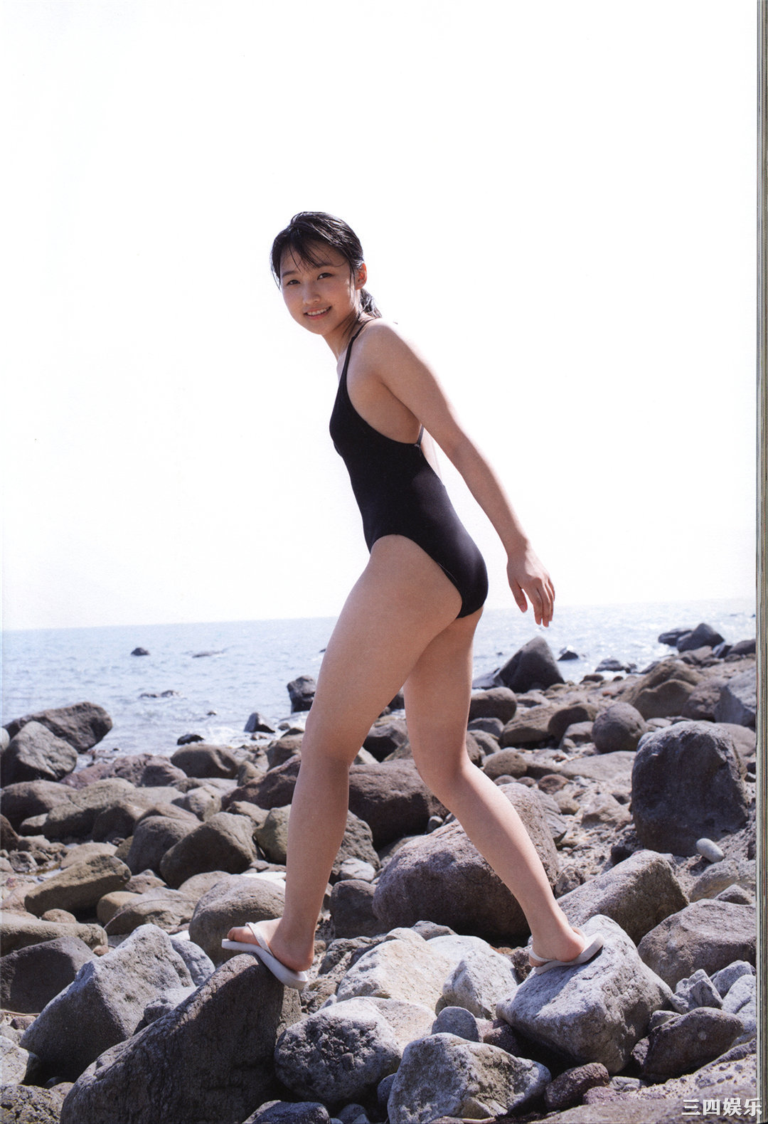 鞘师里保3rd写真集《太陽》高清全本