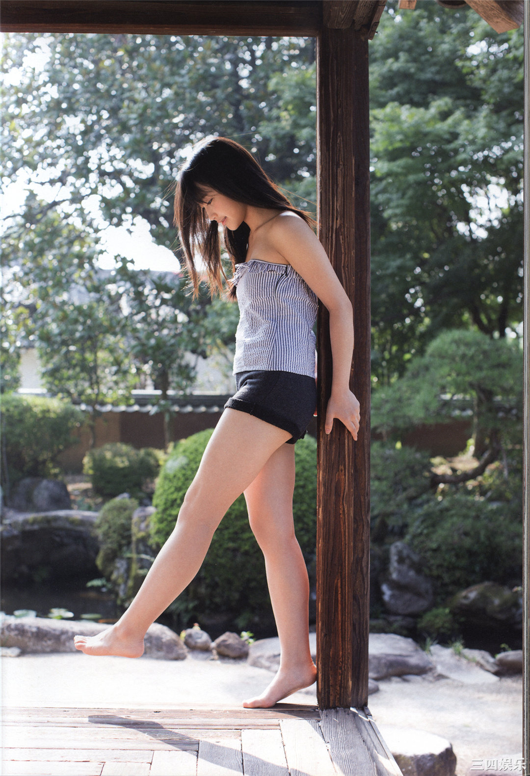 鞘师里保3rd写真集《太陽》高清全本