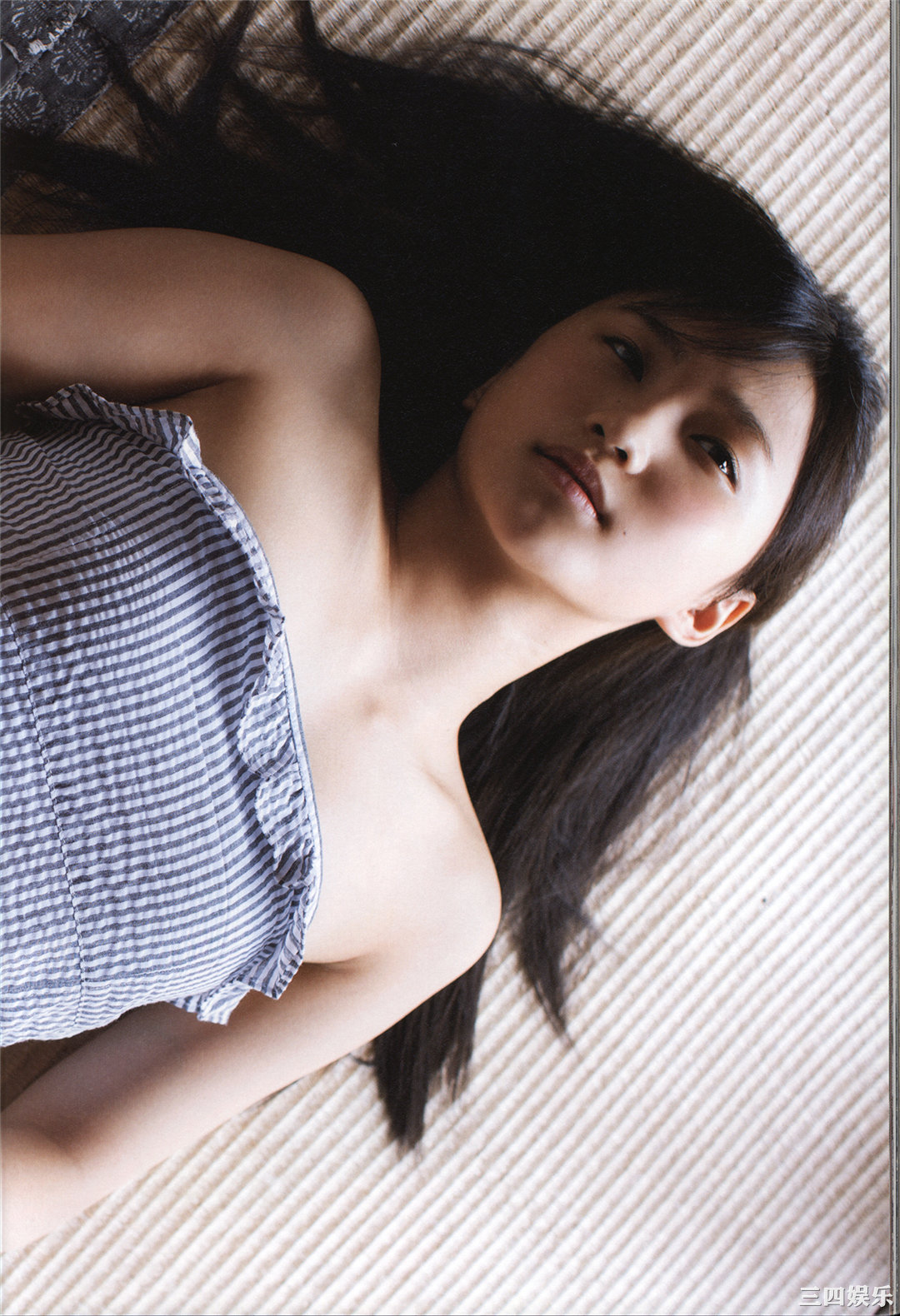 鞘师里保3rd写真集《太陽》高清全本