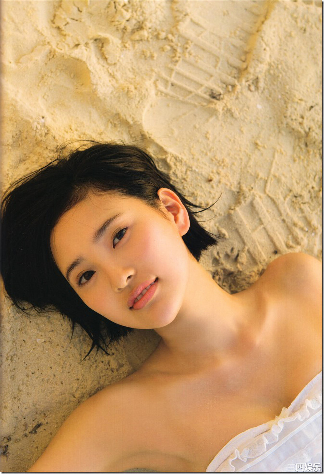 AKB48 Team K | 儿玉遥1st写真集《ロックオン 》高清全本