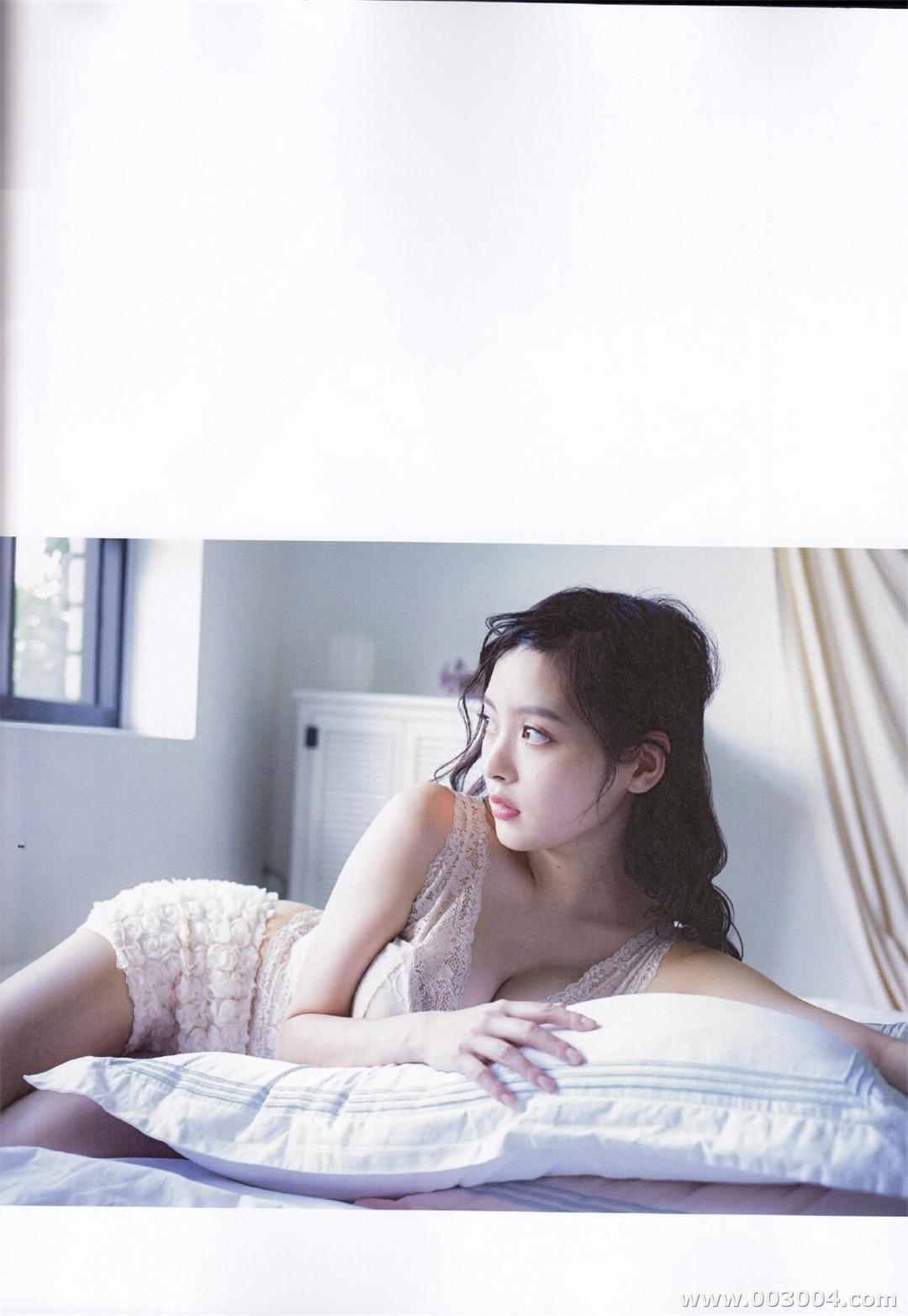 上坂堇写真集《すみれいろ》高清全本