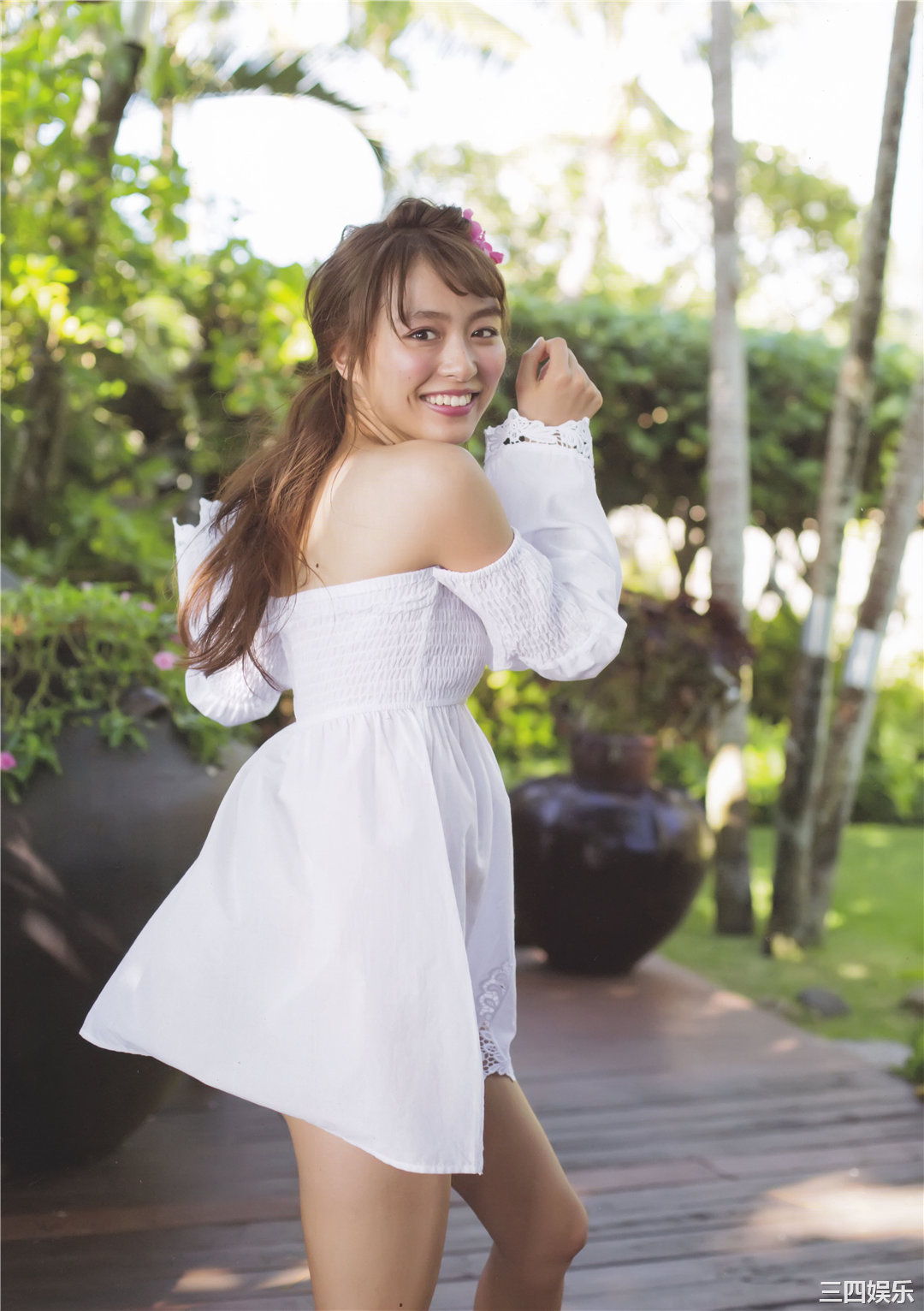 内田理央写真集《だーりおといっしゅうかん》高清全本