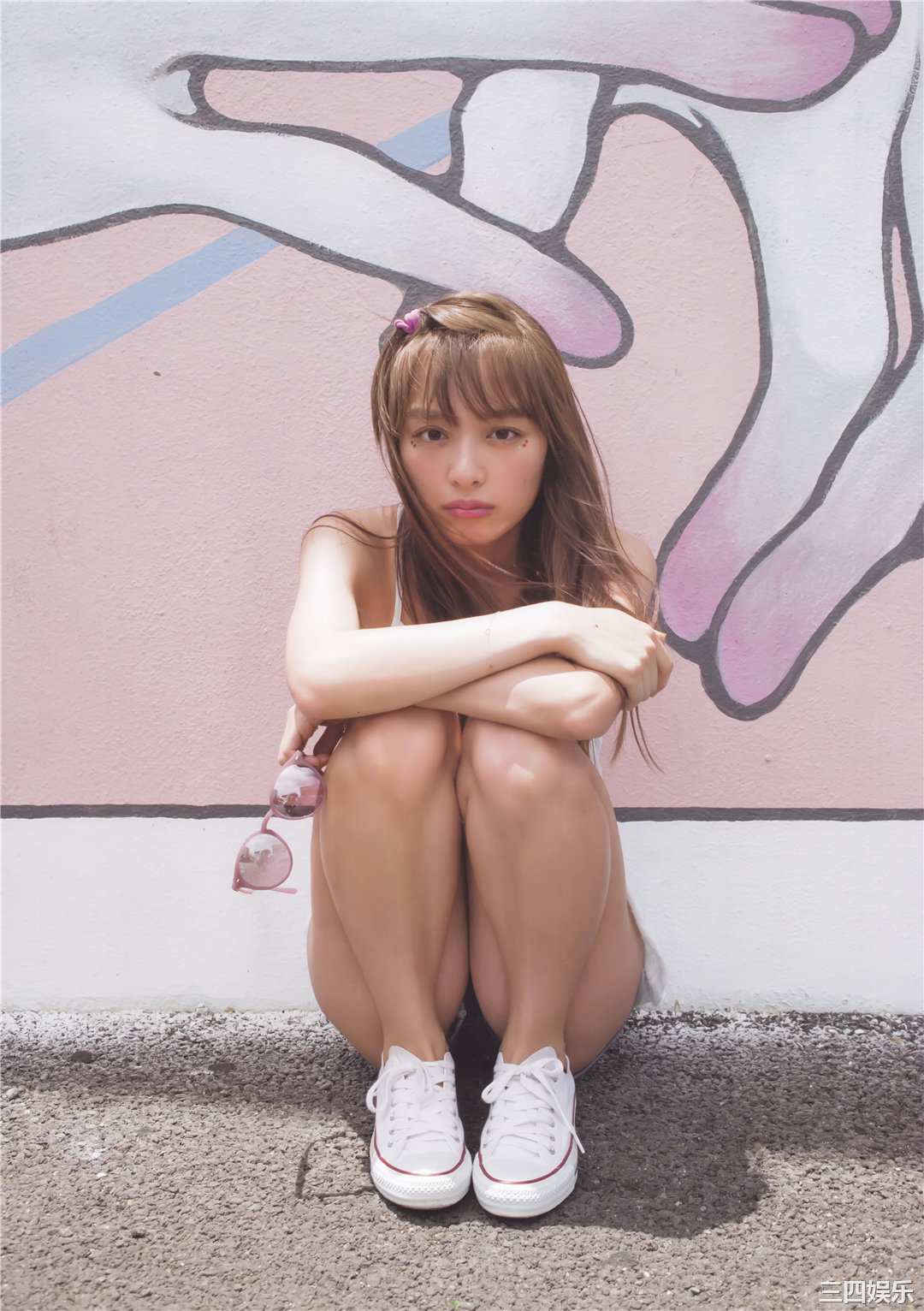 内田理央写真集《だーりおといっしゅうかん》高清全本