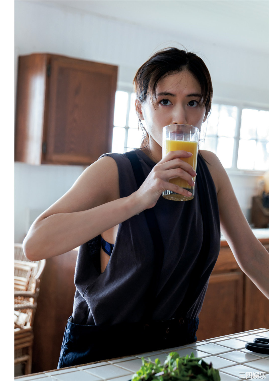 绫濑遥写真集《ハルカノイセカイ 02》高清全本