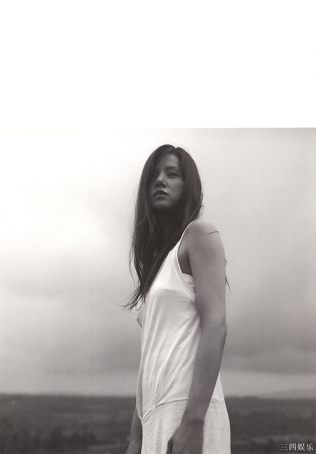 小西真奈美写真集《27》高清全本