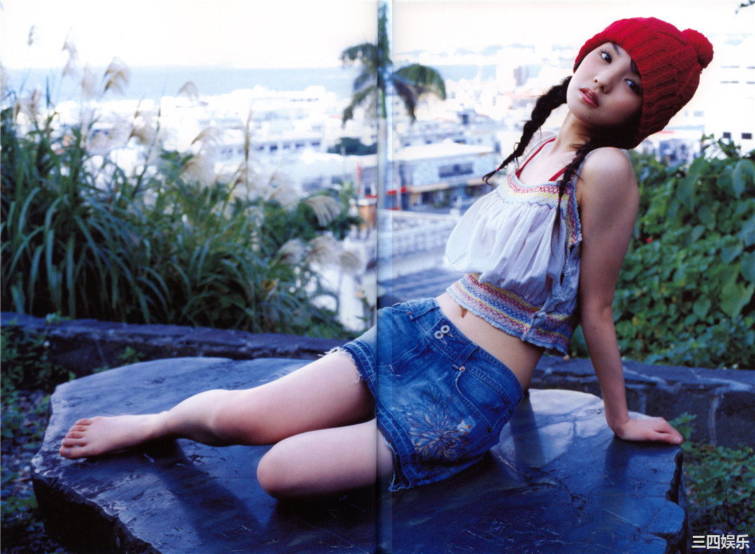 道重沙由美写真集《憧憬》高清全本