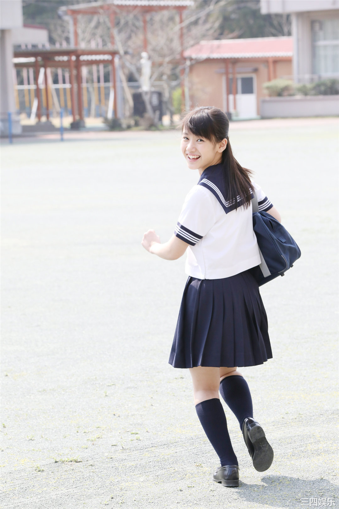 横山玲奈写真集《 Hello! Project Digital Books Vol.187 》高清全本