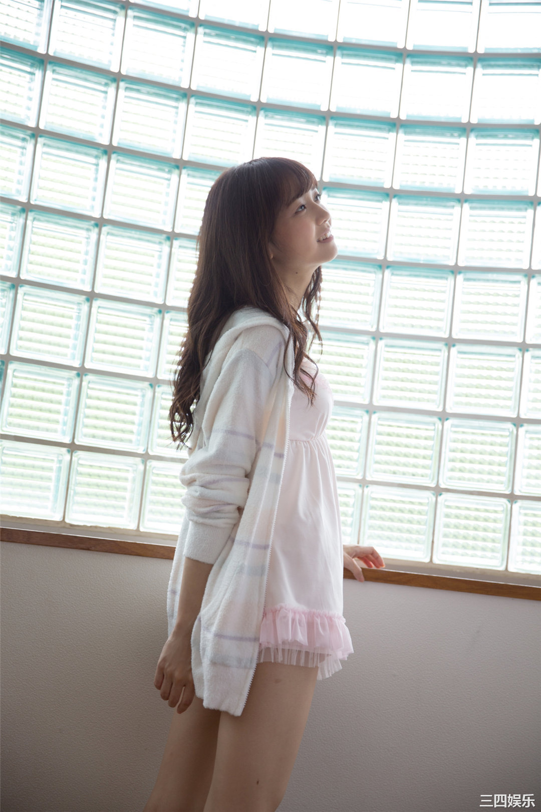 宫崎由加写真集《Hello! Project Digital Books Vol.158 》高清全本