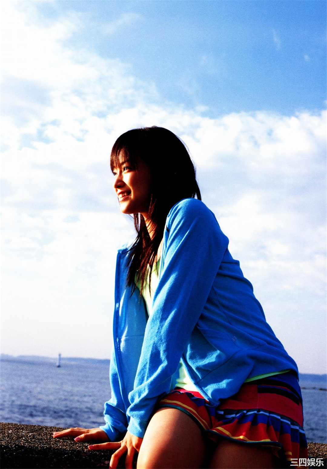 龟井绘里写真集《亀井絵里》高清全本