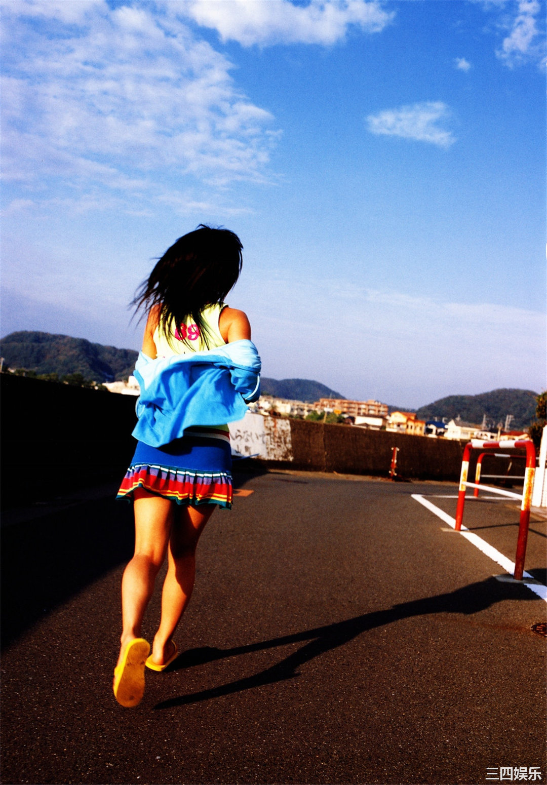 龟井绘里写真集《亀井絵里》高清全本