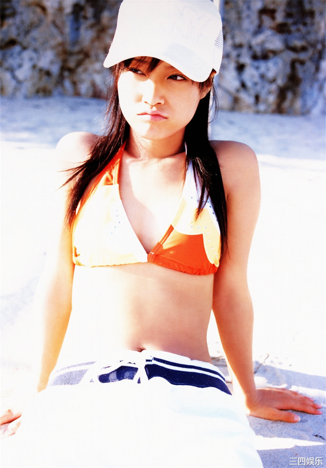 龟井绘里写真集《亀井絵里》高清全本