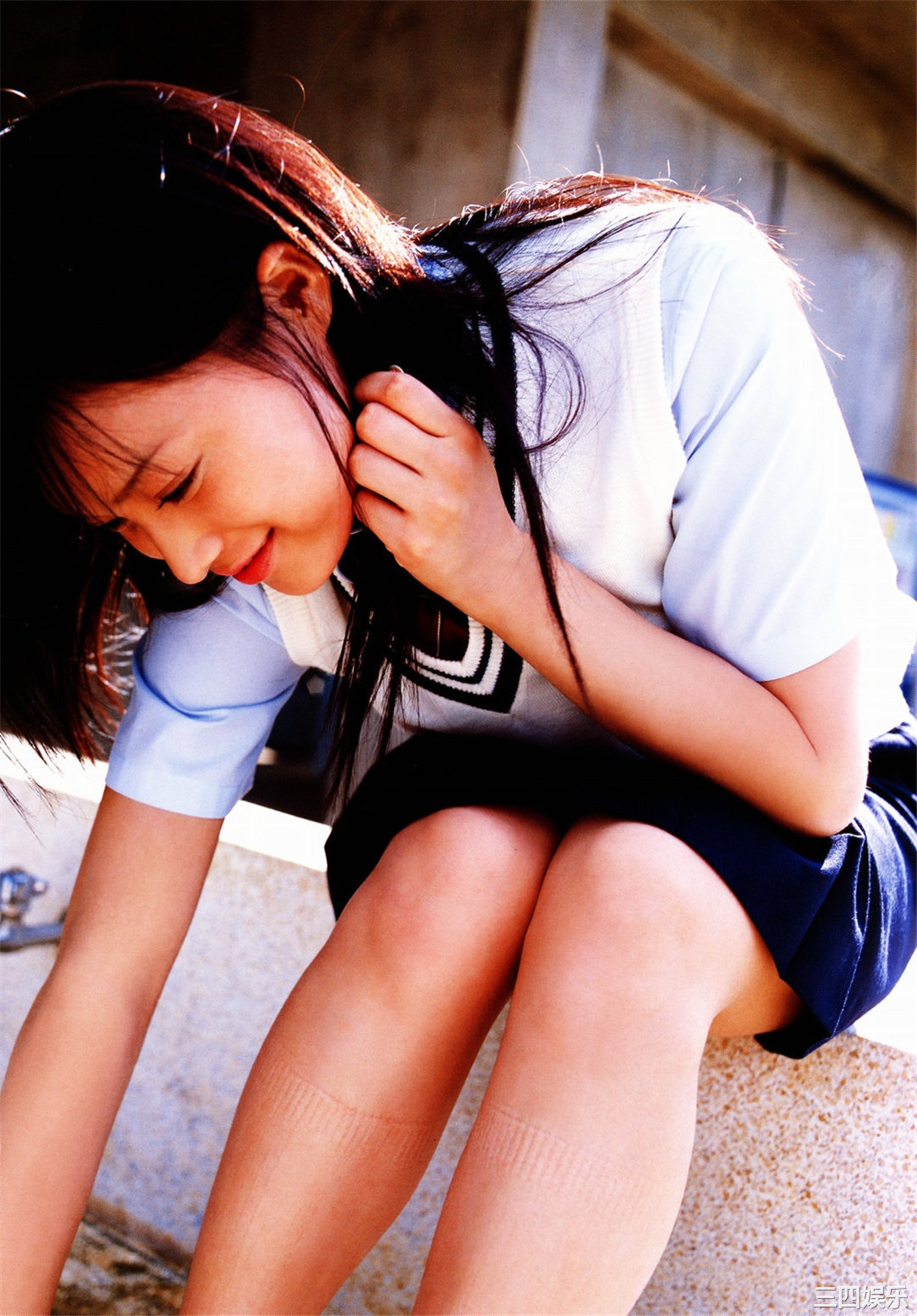 龟井绘里写真集《亀井絵里》高清全本