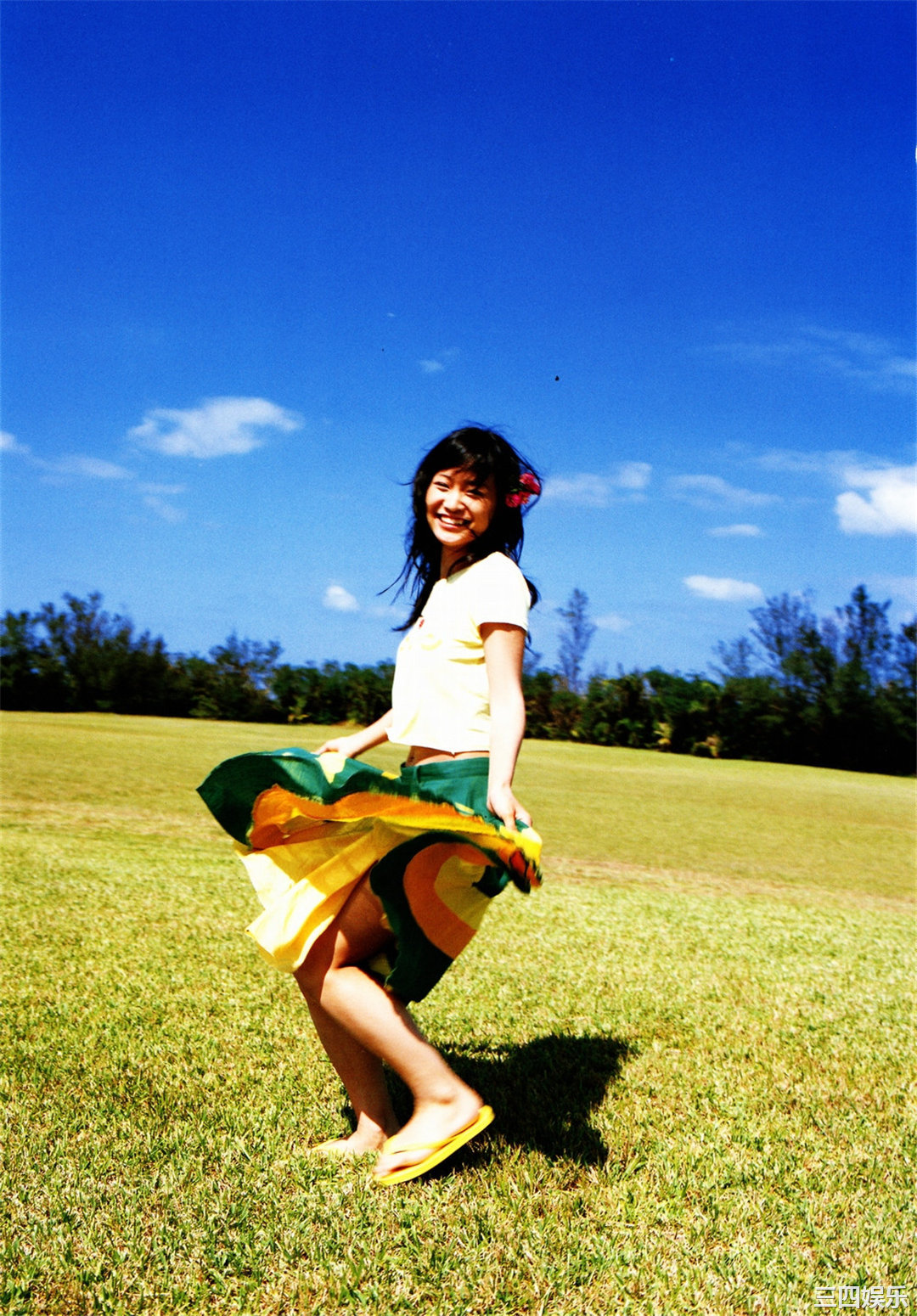 龟井绘里写真集《亀井絵里》高清全本