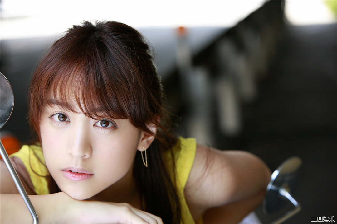 山本美月写真集《[Ys Web] 2015年9月号 Vol.666 》高清全本