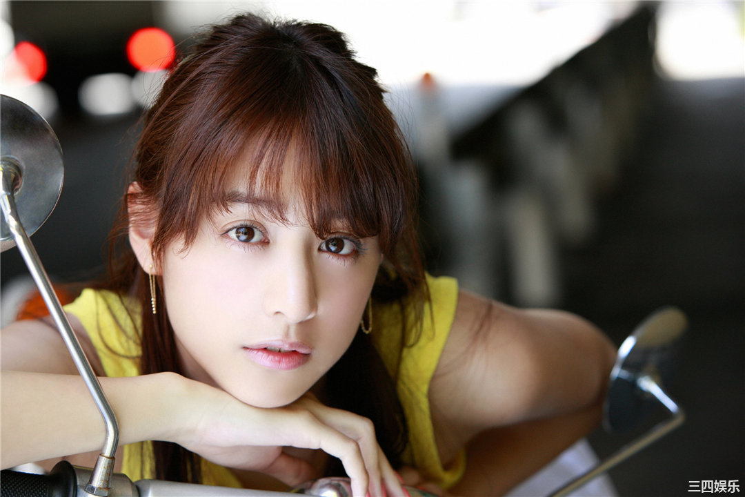 山本美月写真集《[Ys Web] 2015年9月号 Vol.666 》高清全本