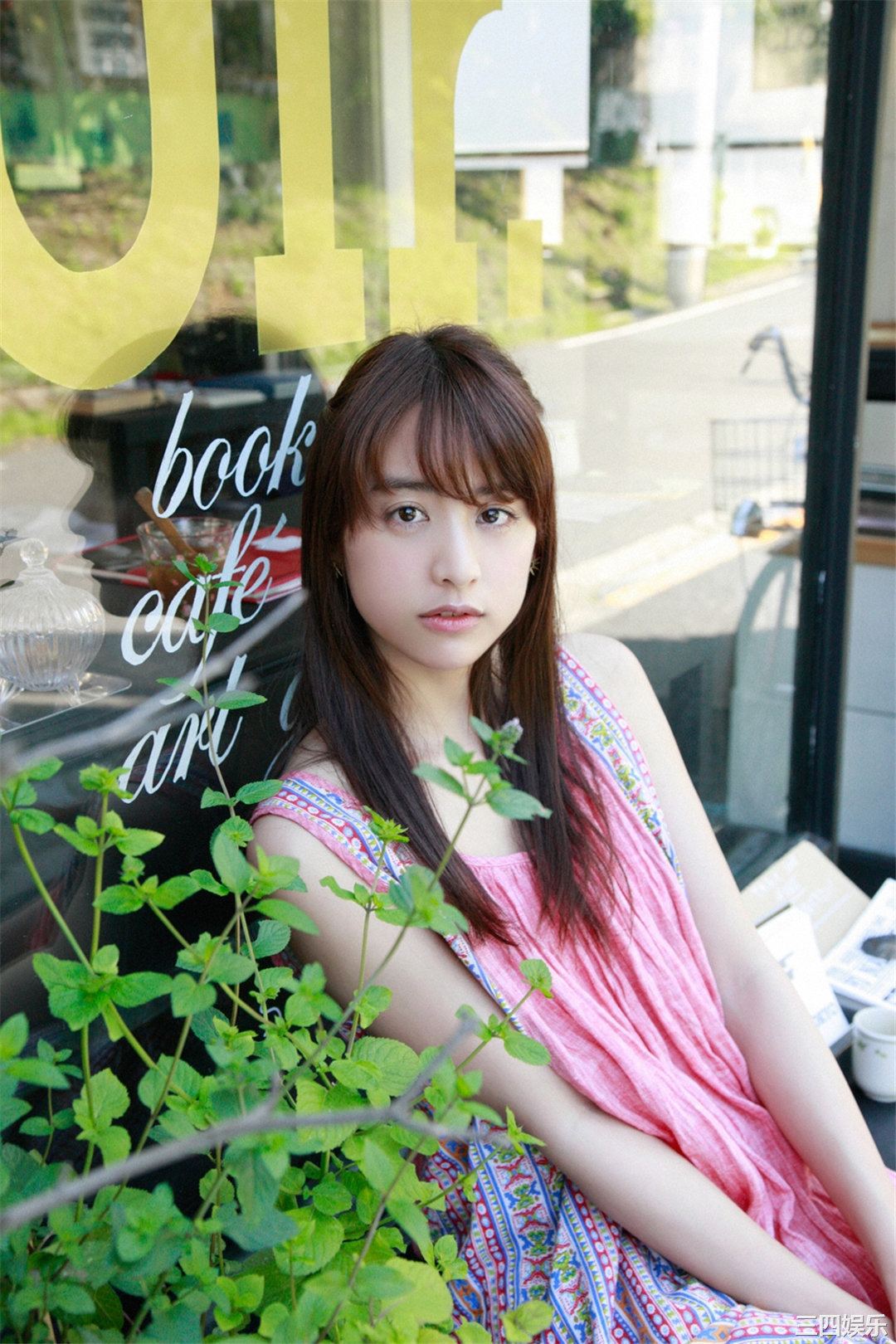 山本美月写真集《[Ys Web] 2015年9月号 Vol.666 》高清全本