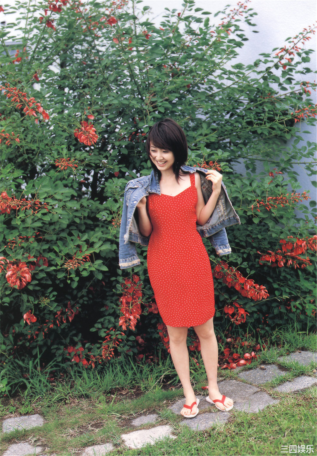 黑川智花写真集《As Tears Go By》高清全本