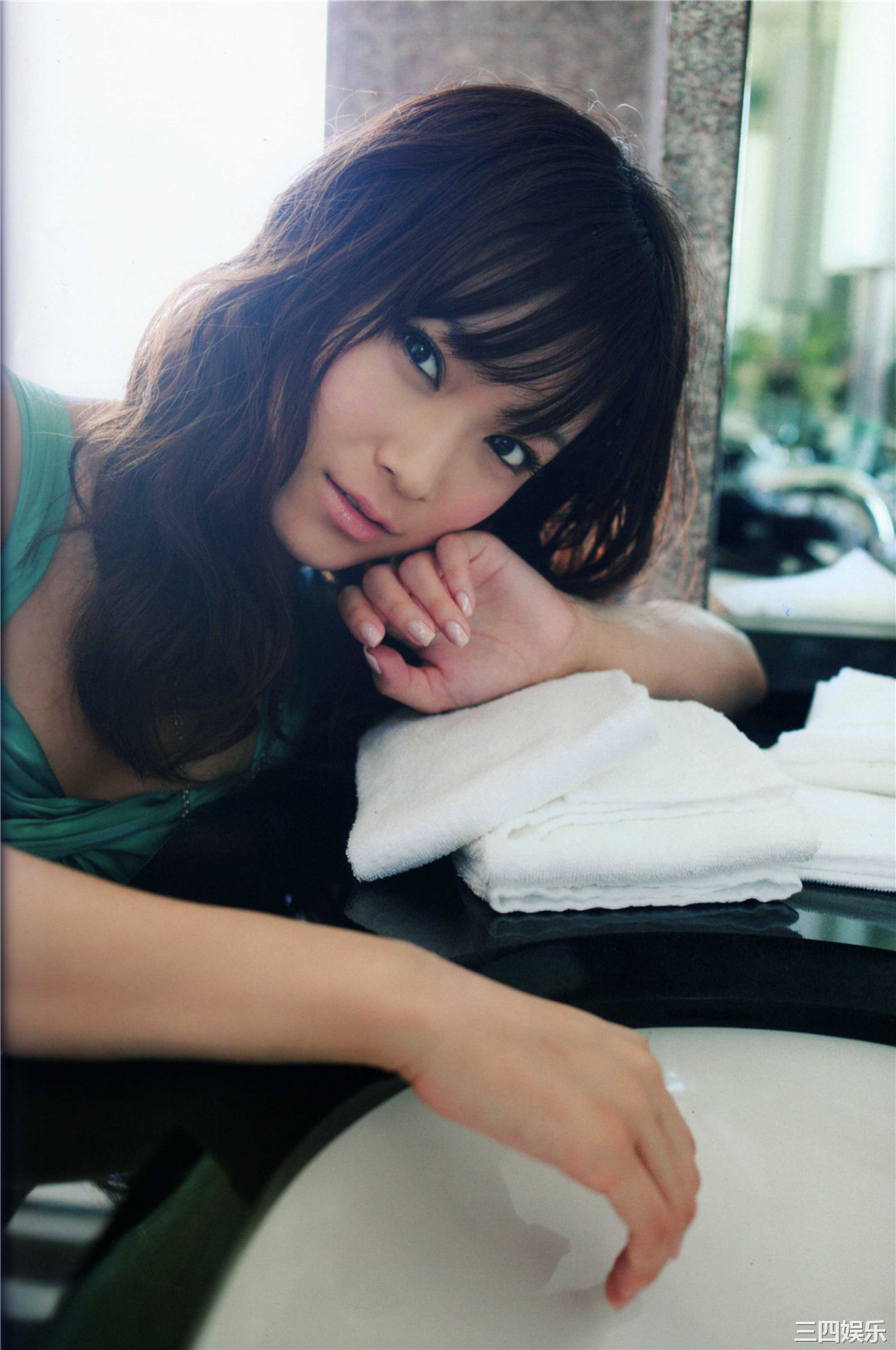 龟井绘里写真集《20はたち》高清全本